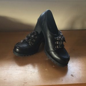 Comfortable walking shoe